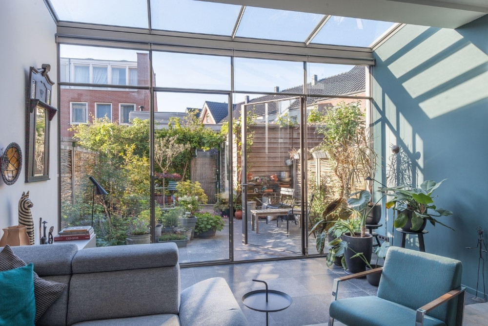 Stalen pui met lichtstraat Rotterdam