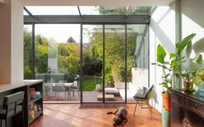 Glazen aanbouw: voordelen, nadelen en slimme tips